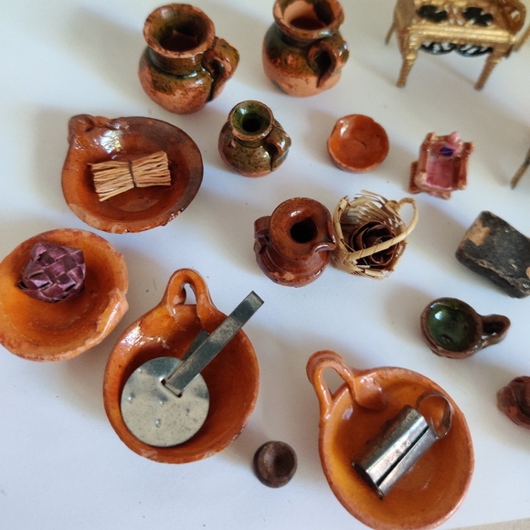 Vintage Dollhouse miniature furniture and dishes sets - Picture 9 of 12